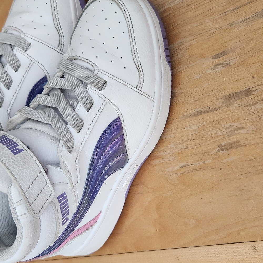 Puma White and Purple Sneakers